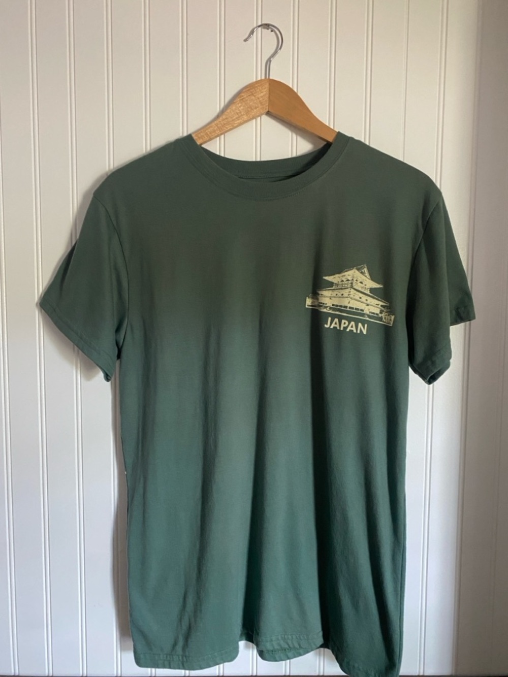 FRESH LAUNDRY- Japan Kyoto Graphic Tee - Green - size medium